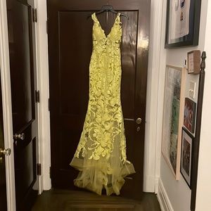 Dazzling yellow lace formal gown